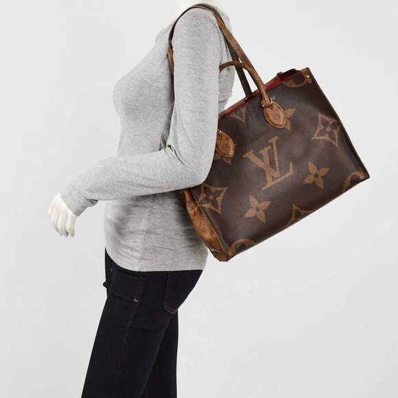 Louis Vuitton Monogram Reverse Canvas Onthego MM Bag - Picture 3 of 11